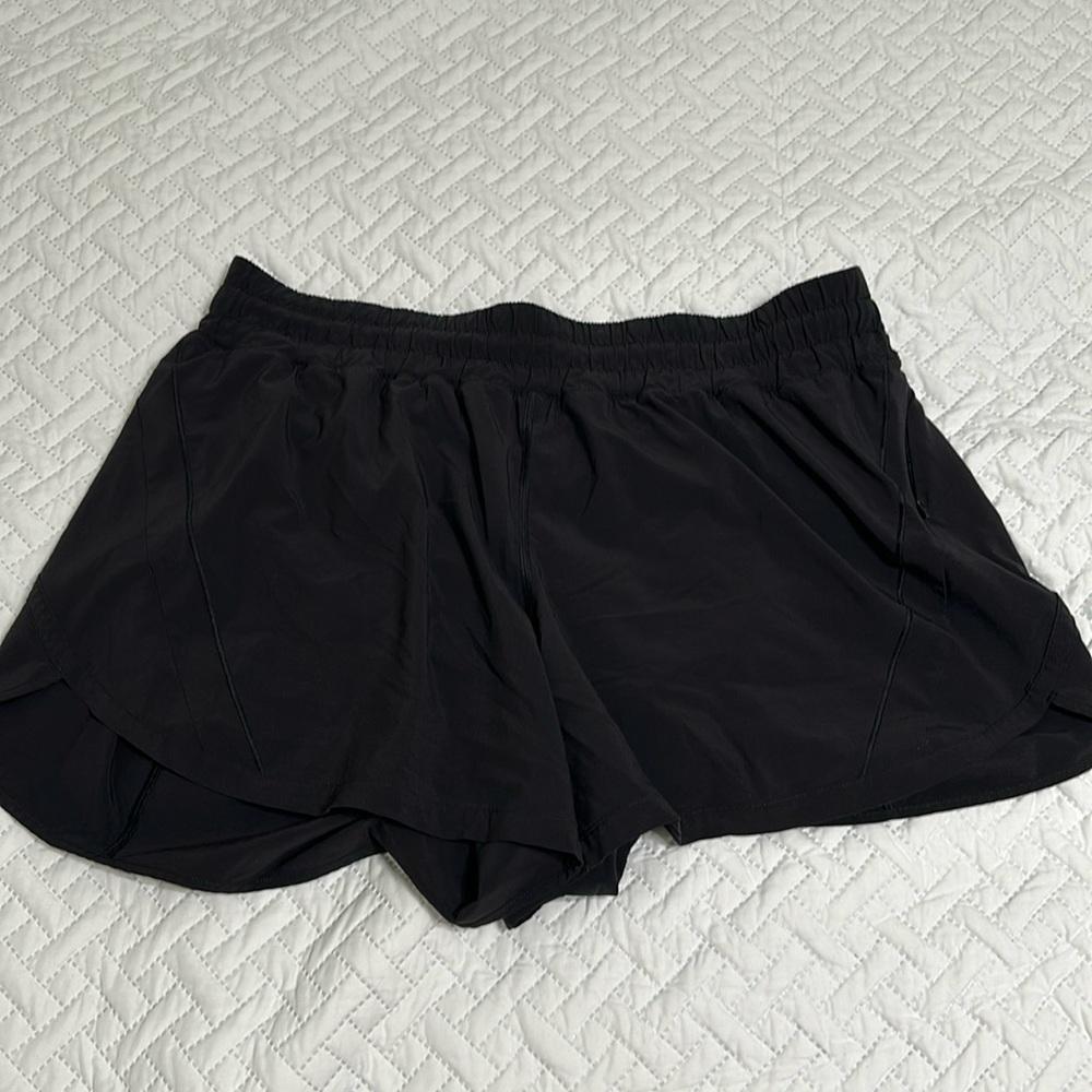 LuLuLemon Track-That Shorts 5”